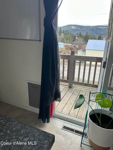 $379,500 | 1009 South 2nd Street, St. Maries, ID 83861