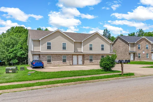 $1,125 | 2260 McCormick Lane, Unit B, Clarksville, TN 37040
