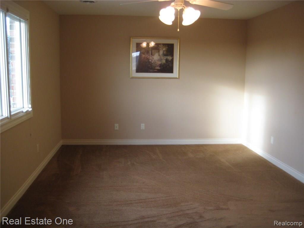 2719 Heights View Court Rochester, MI 48306 - Photo 39 of 41 room.JPG