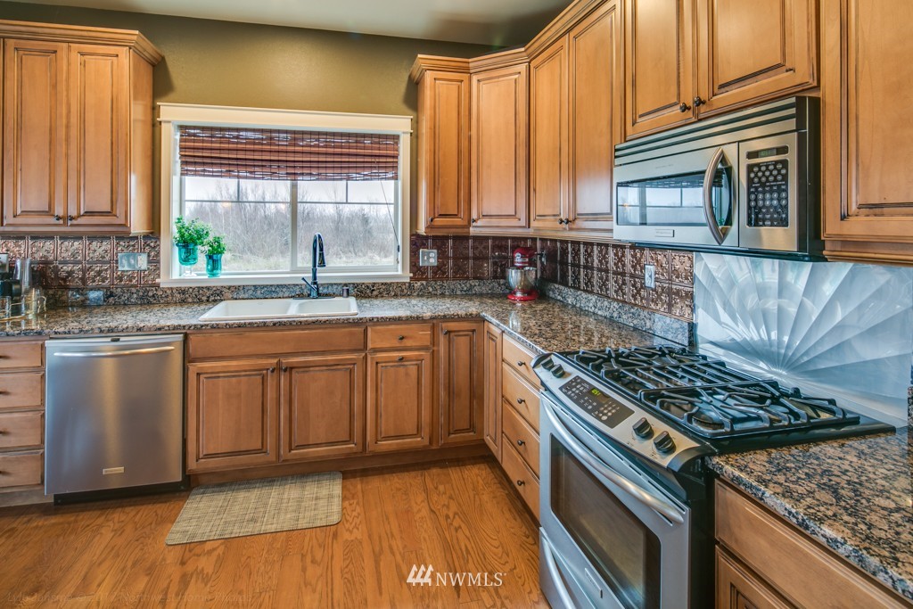 711 Red Maple Loop Everson, WA 98247 - Photo 13 of 25