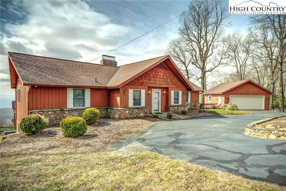 189 Valley Vista Road Glade Valley, NC 28627 - Photo 1 of 37 Gallery Image 1