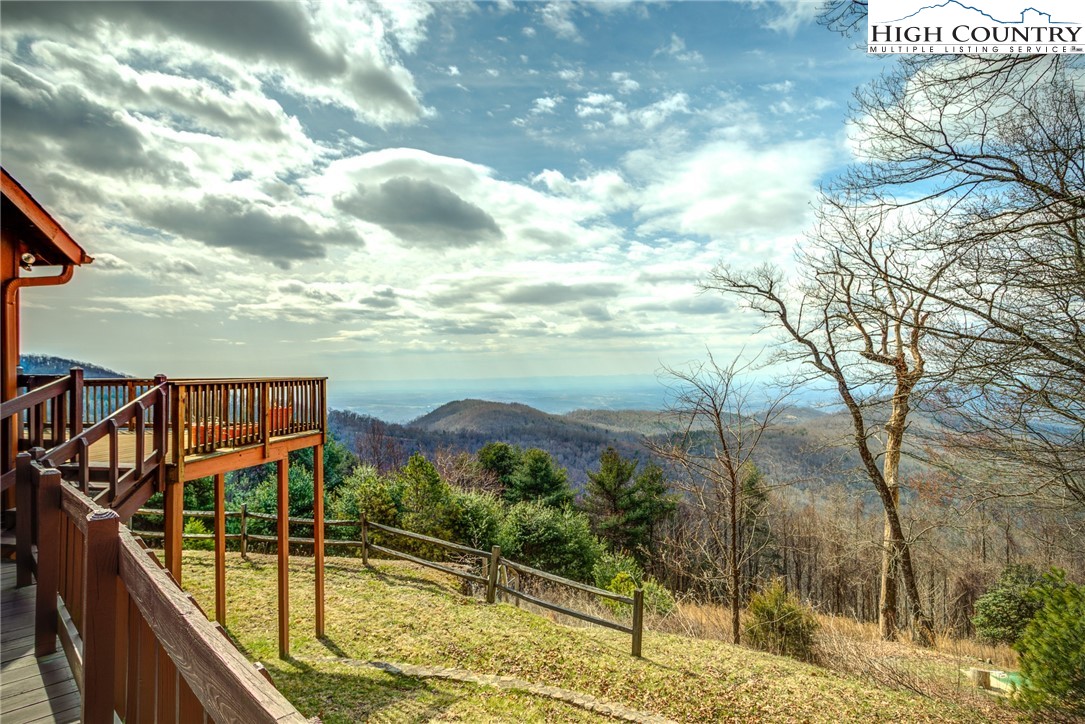 189 Valley Vista Road Glade Valley, NC 28627 - Photo 6 of 37 Gallery Image 6
