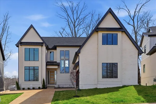 $999,000 | 799 Summit Oaks Court, Nashville, TN 37221