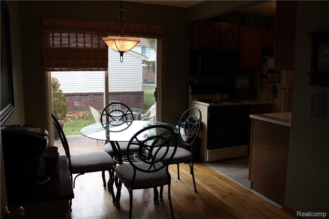 11503 Messmore Road Utica, MI 48317 - Photo 9 of 11 192.JPG