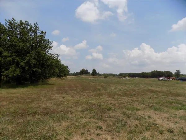 $2,700,000 | 59-hwy Kingman Road, Ottawa, KS 66067