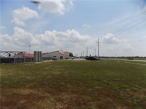 $2,700,000 | 59-hwy Kingman Road, Ottawa, KS 66067