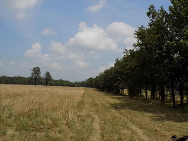 $2,700,000 | 59-hwy Kingman Road, Ottawa, KS 66067