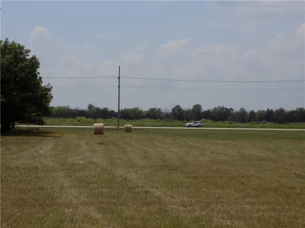 $2,700,000 | 59-hwy Kingman Road, Ottawa, KS 66067