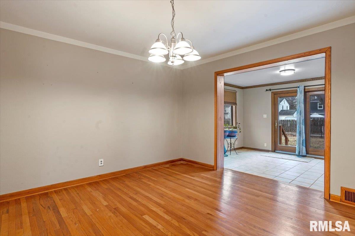 2129 South Walnut Street Springfield, IL 62704 - Photo 6 of 30