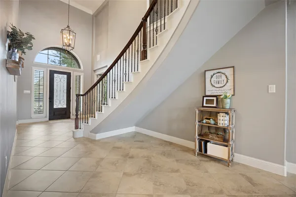 a view of entryway and hall