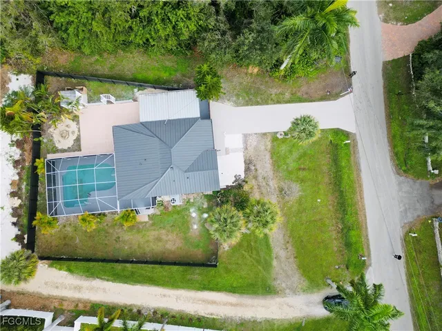 an aerial view of a house having outdoor space