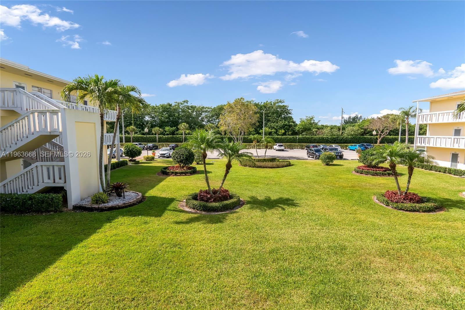 82 Dorset B, Unit 82 Boca Raton, FL 33434 - Photo 12 of 35