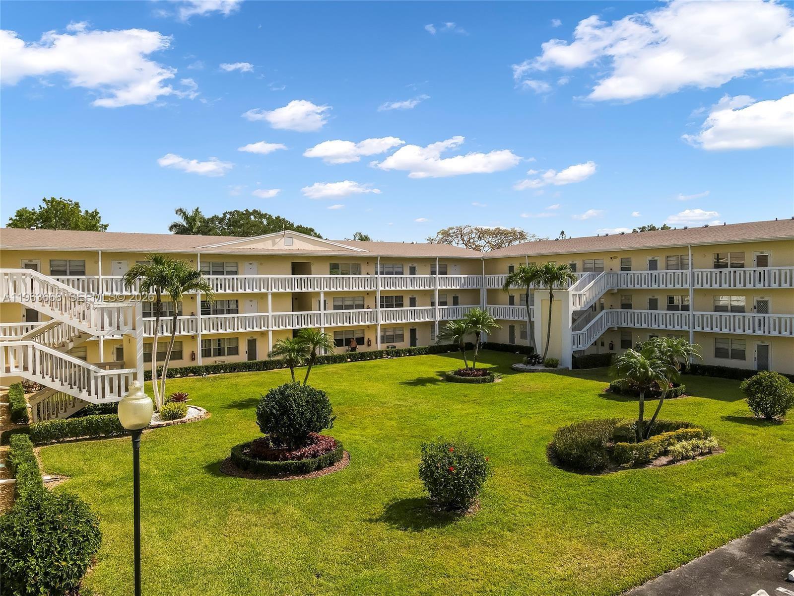 82 Dorset B, Unit 82 Boca Raton, FL 33434 - Photo 8 of 35