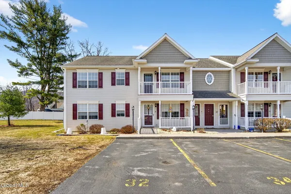 $279,000 | 34 Riverside Drive, Rotterdam, NY 12150