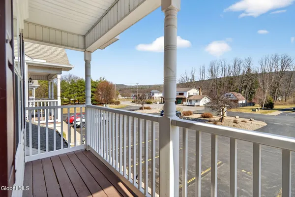 $279,000 | 34 Riverside Drive, Rotterdam, NY 12150