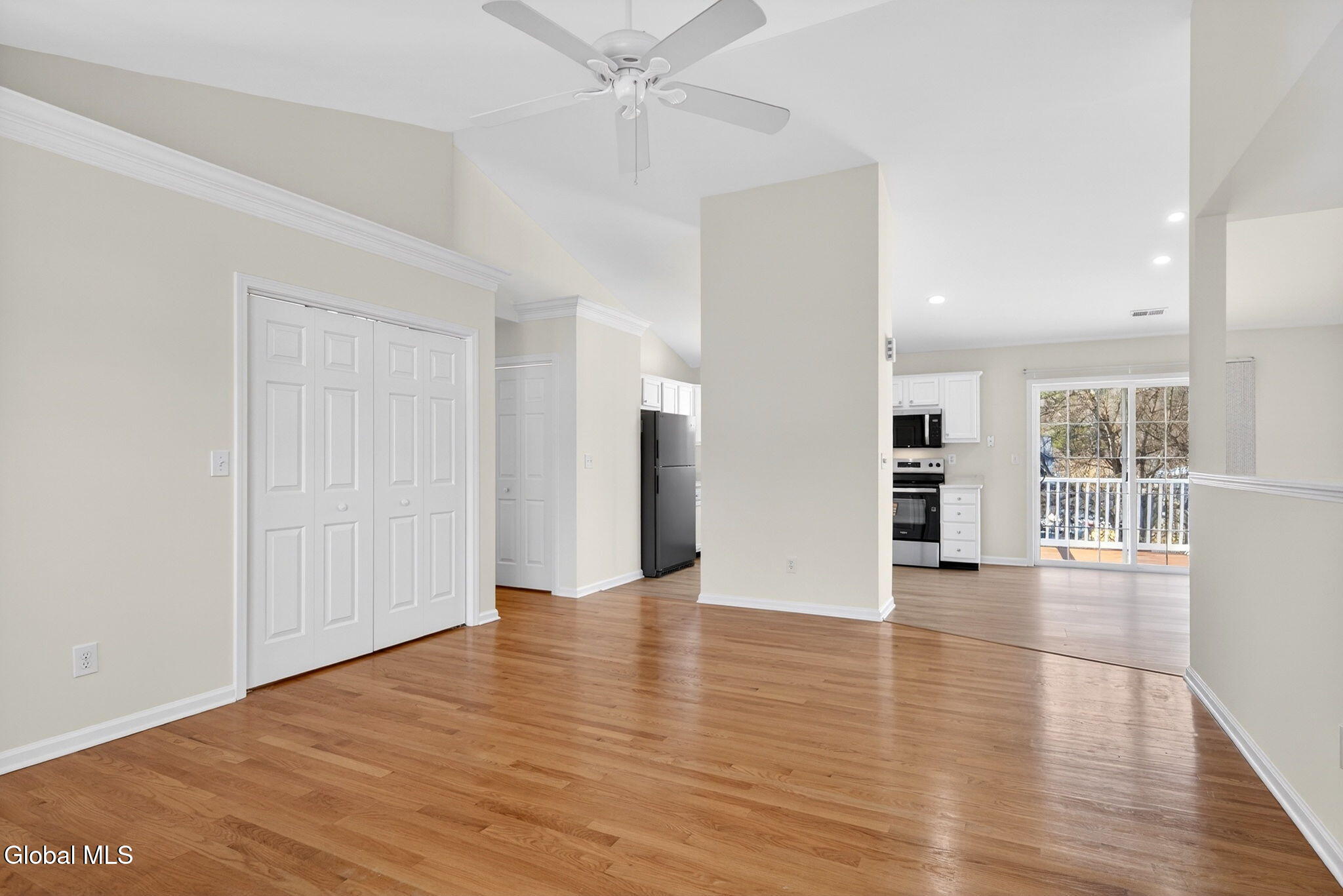 34 Riverside Drive Rotterdam, NY 12150 - Photo 6 of 30 Interior 04