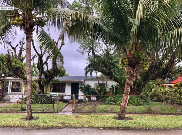 $500,000 | 637 Troy Boulevard, West Palm Beach, FL 33409