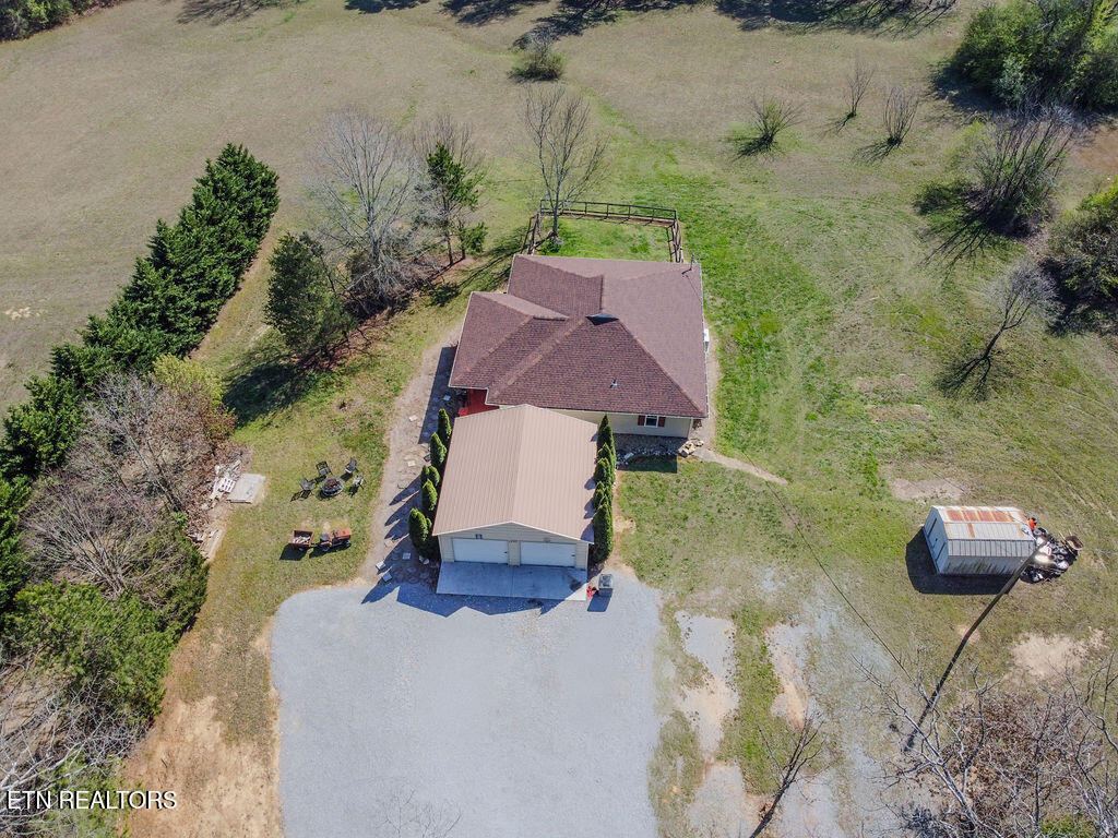 1205 Elliott Street Athens, TN 37303 - Photo 4 of 32 DJI_0930