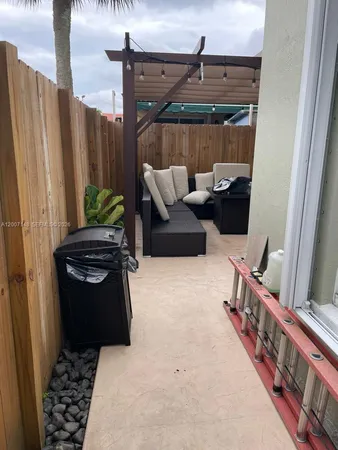 $3,800 | 1149 Northwest 126th Place, Miami, FL 33182