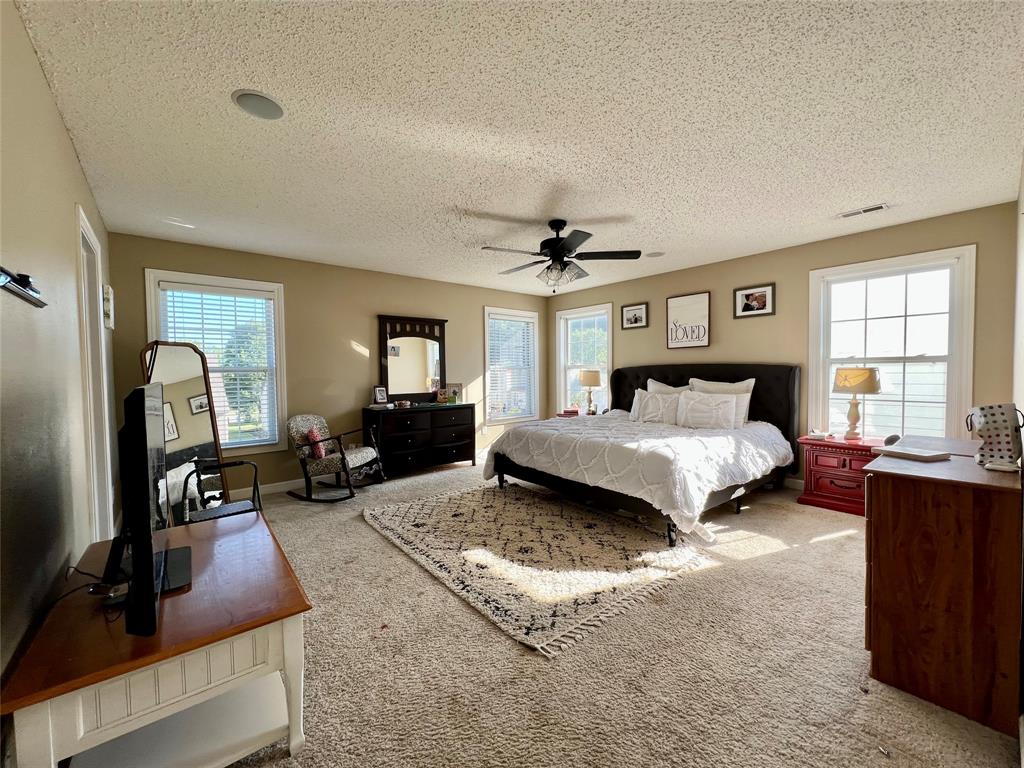 10916 Roundtree Road Fishers, IN 46037 - Photo 18 of 39 Gallery Image 18