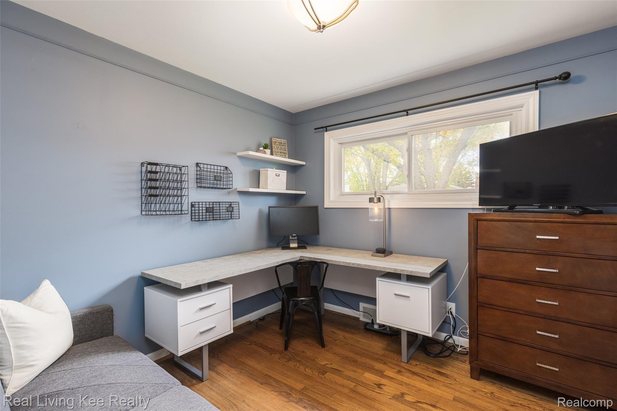 1330 Sycamore Drive Rochester, MI 48307 - Photo 16 of 31 1330 Sycamore Dr-17.jpg