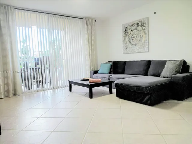 $2,580 | Aventura, Aventura, FL 33180