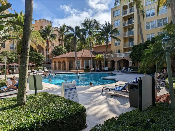 $2,580 | Aventura, Aventura, FL 33180