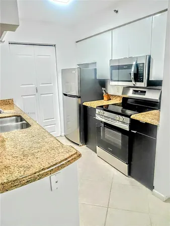 $2,580 | Aventura, Aventura, FL 33180