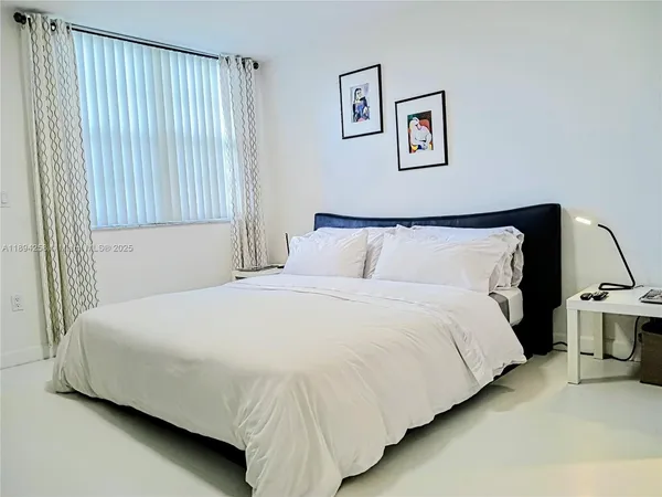 $2,580 | Aventura, Aventura, FL 33180