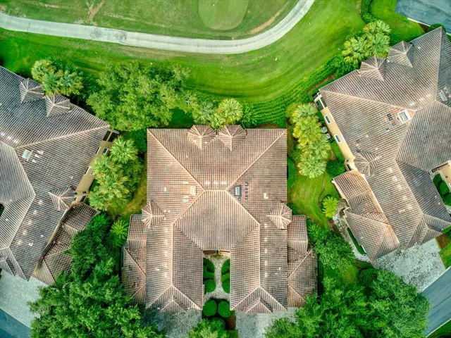 $425,000 | 54 Camino Real, Unit 504, Howey-in-the-Hills, FL 34737