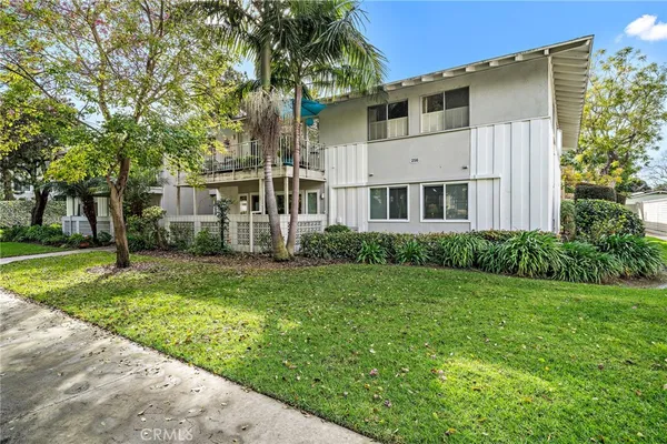 $549,990 | 256 Calle Aragon, Unit D, Laguna Woods, CA 92637