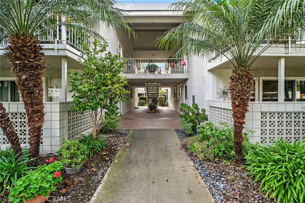 $549,990 | 256 Calle Aragon, Unit D, Laguna Woods, CA 92637