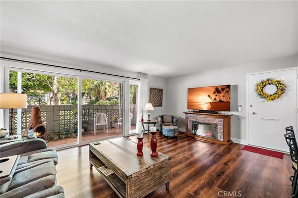 $549,990 | 256 Calle Aragon, Unit D, Laguna Woods, CA 92637