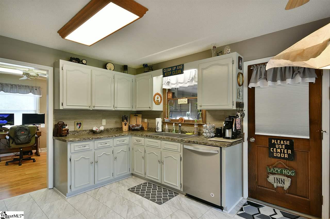 510 Old Pendleton Road Easley, SC 29642 - Photo 12 of 36 Gallery Image 12