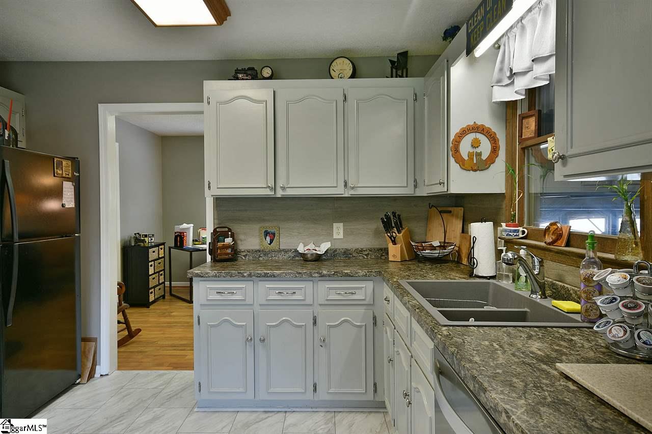 510 Old Pendleton Road Easley, SC 29642 - Photo 13 of 36 Gallery Image 13
