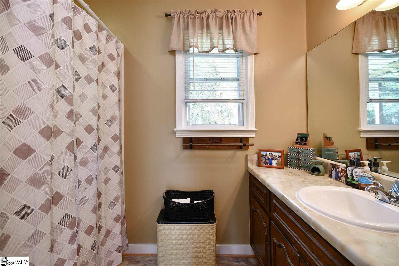 510 Old Pendleton Road Easley, SC 29642 - Photo 24 of 36 Gallery Image 24