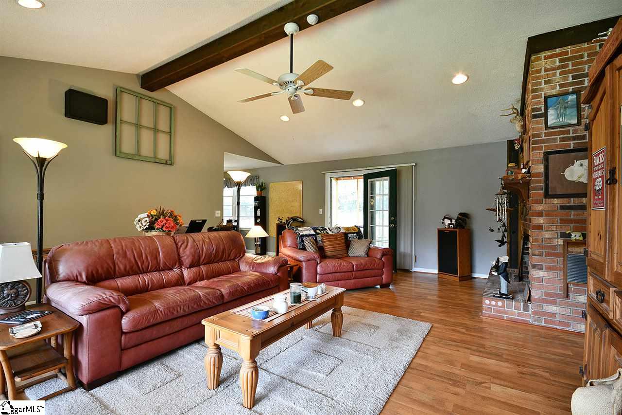 510 Old Pendleton Road Easley, SC 29642 - Photo 6 of 36 Gallery Image 6