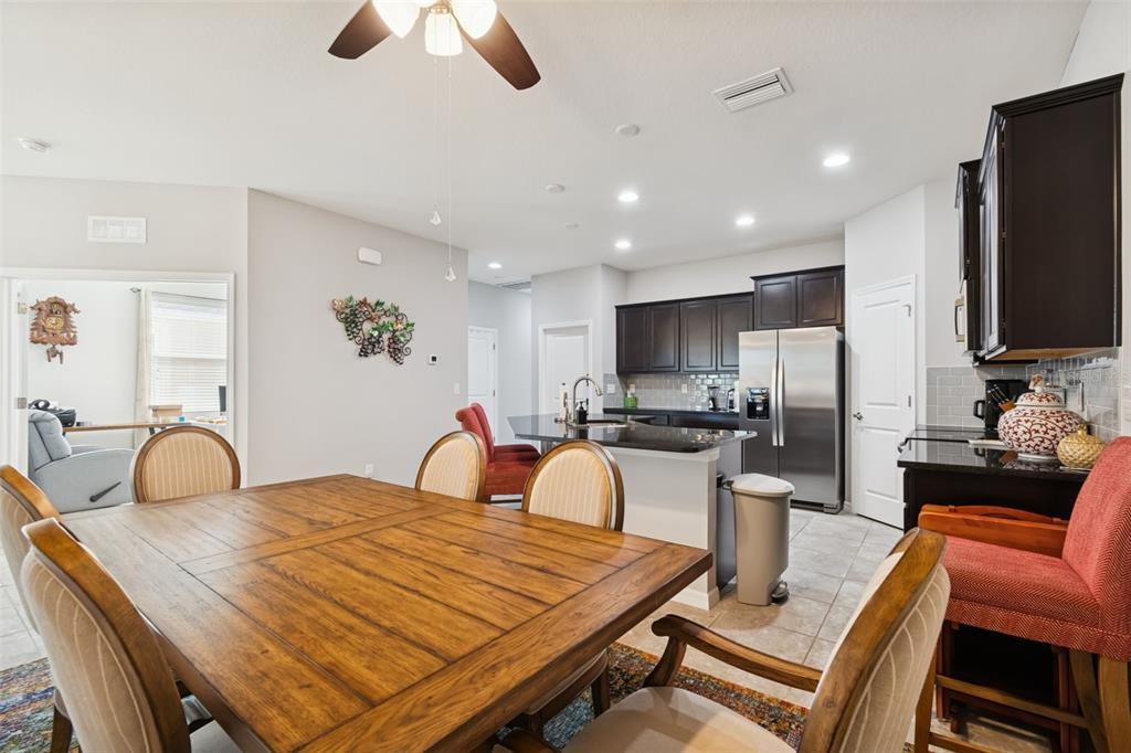 7852 Timberview Loop Wesley Chapel, FL 33545 - Photo 14 of 47