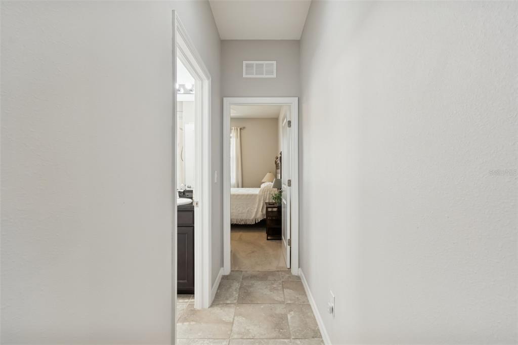 7852 Timberview Loop Wesley Chapel, FL 33545 - Photo 26 of 47