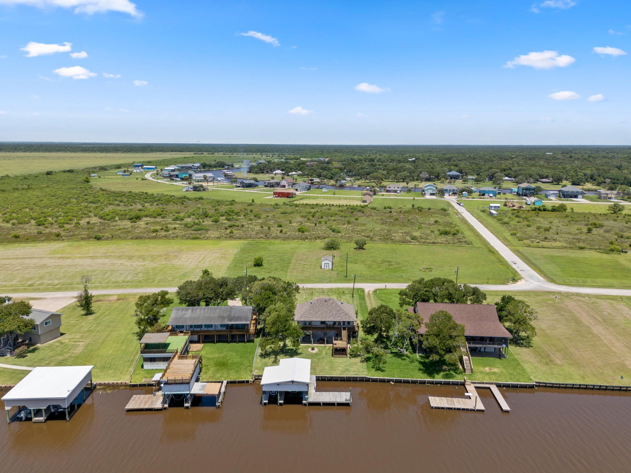 2777 Cr 291 Red Bend Road Sargent, TX 77414 - Photo 10 of 45