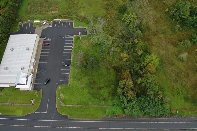 $500,000 | 9676 Rte 9W, Athens, NY 12015