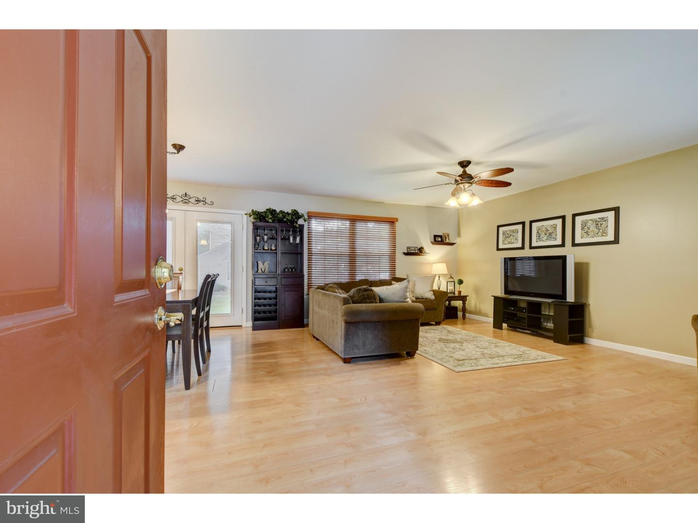2 Spruce Road Hightstown, NJ 08520 - Photo 4 of 20 Gallery Image 4