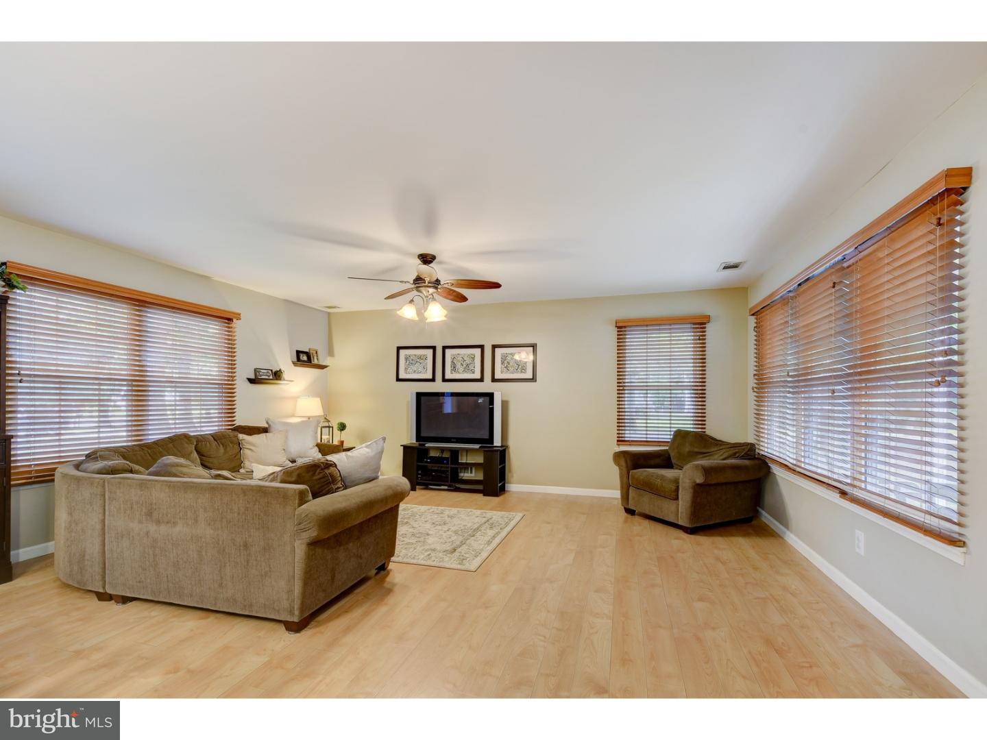 2 Spruce Road Hightstown, NJ 08520 - Photo 5 of 20 Gallery Image 5