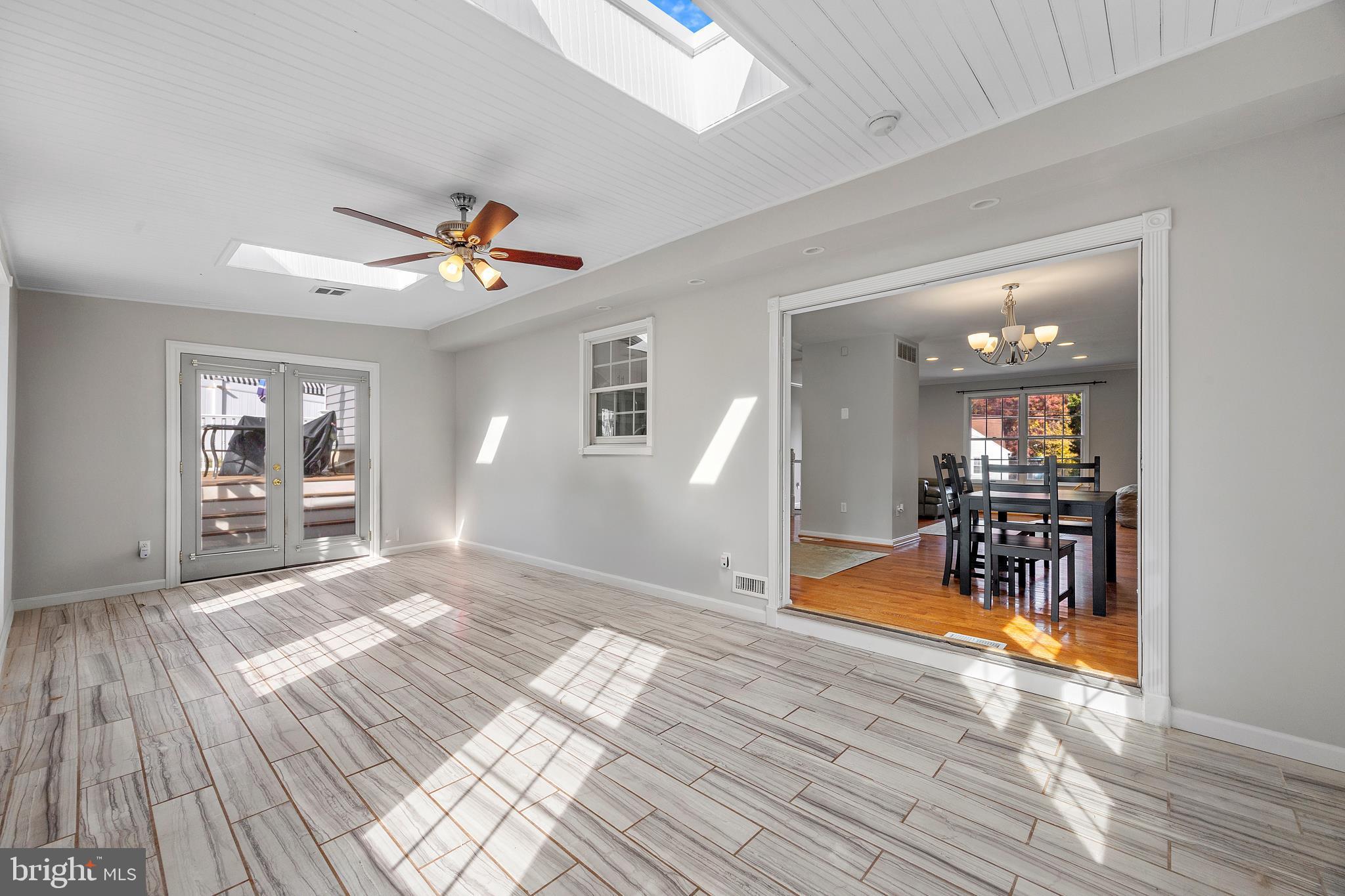 300 Twin Oaks Road Linthicum Heights, MD 21090 - Photo 12 of 34