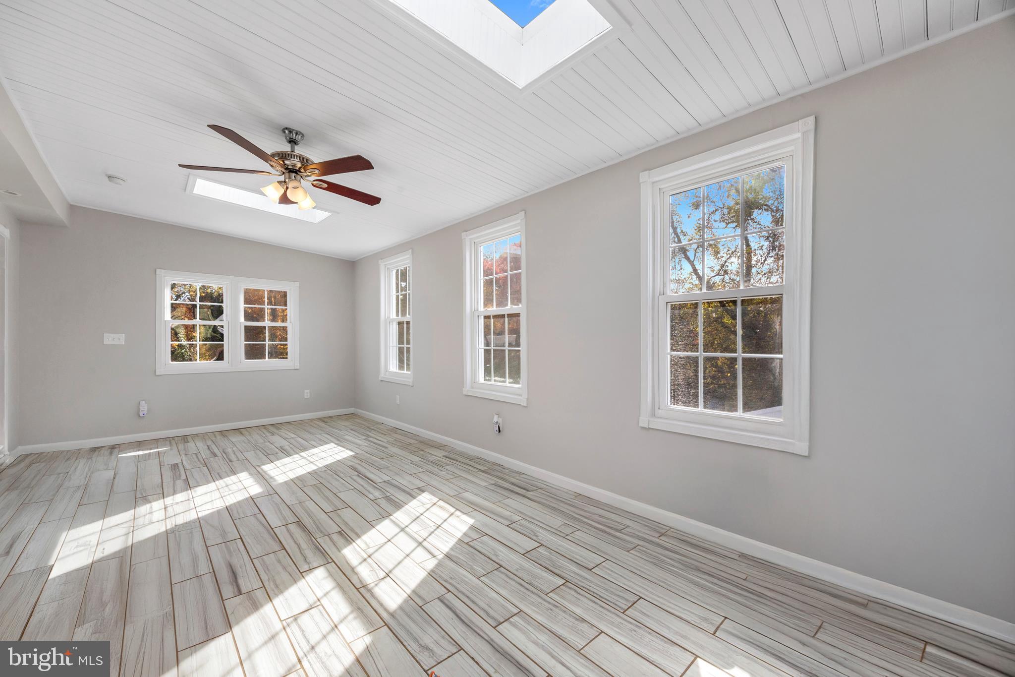 300 Twin Oaks Road Linthicum Heights, MD 21090 - Photo 13 of 34