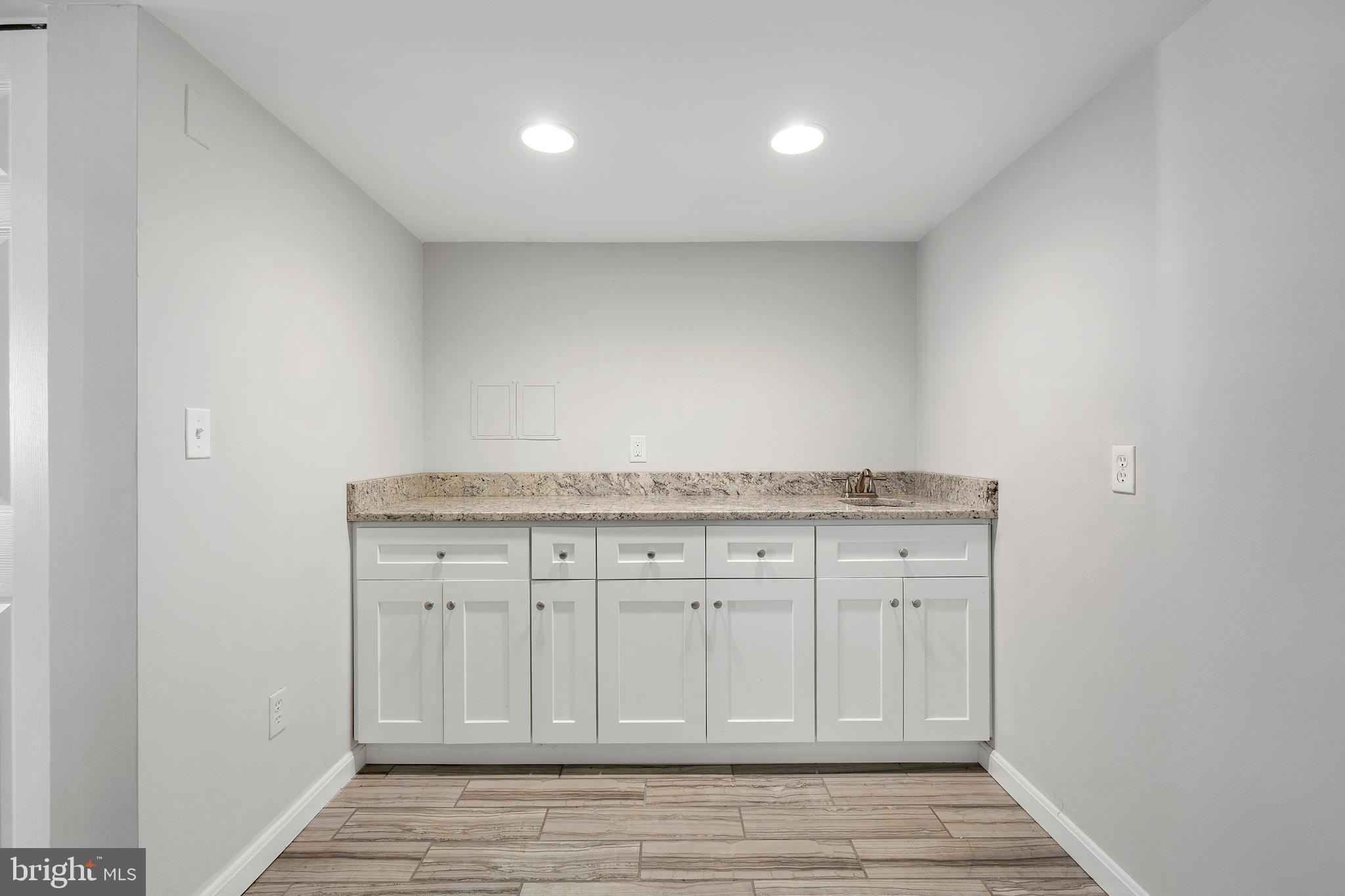 300 Twin Oaks Road Linthicum Heights, MD 21090 - Photo 24 of 34