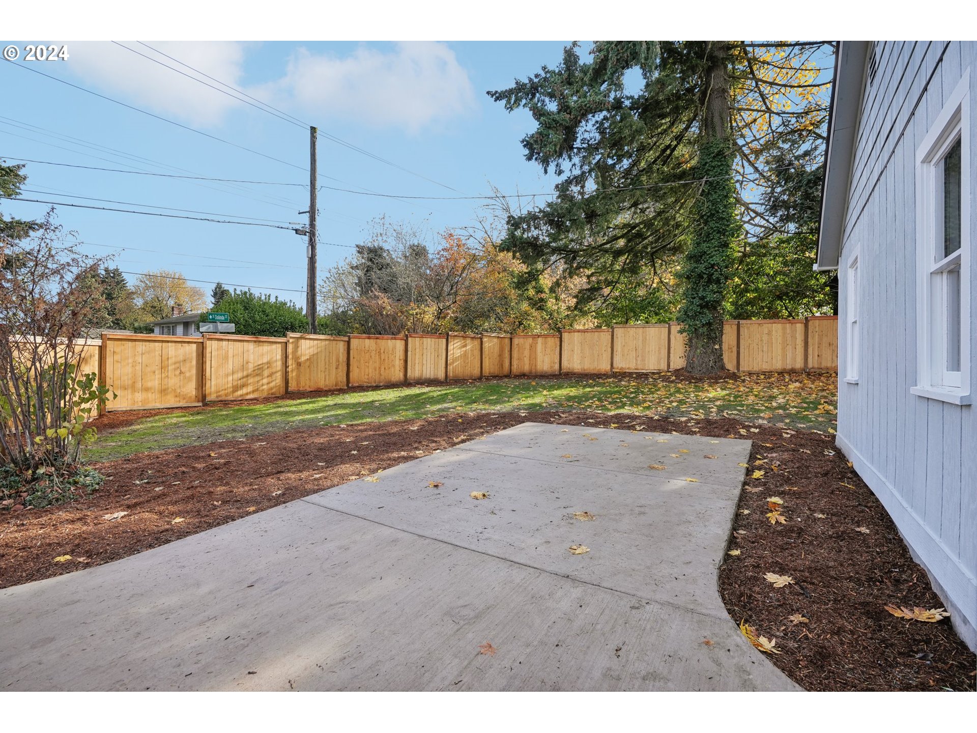 16617 Southeast Webster Road Milwaukie, OR 97267 - Photo 38 of 47 Gallery Image 38