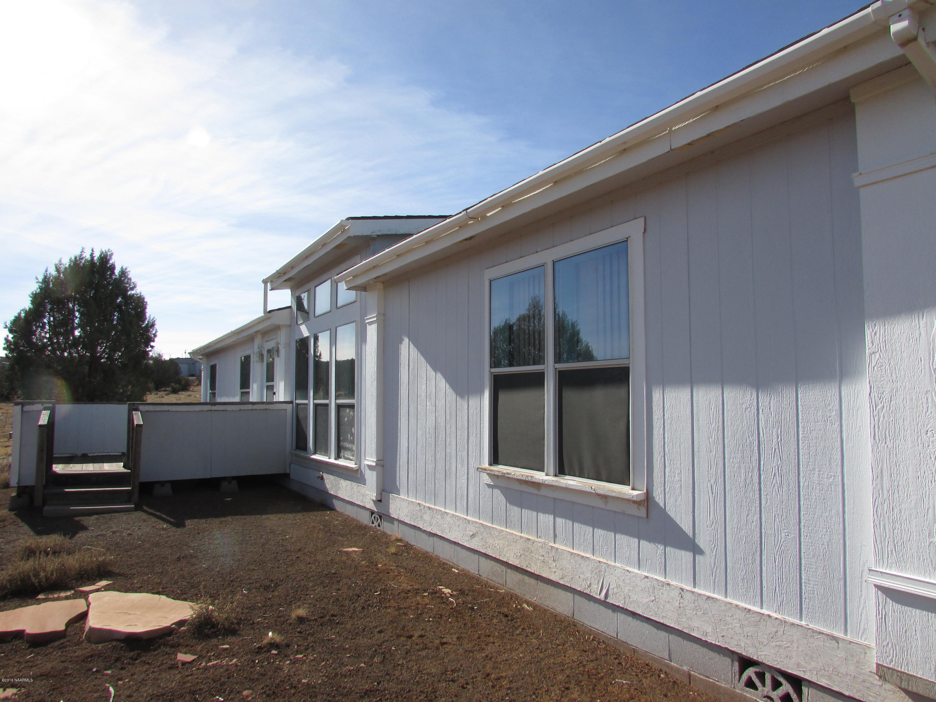 1670 West Ridgeview Drive Williams, AZ 86046 - Photo 1 of 23 Front