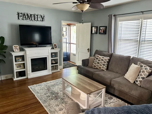 $199,900 | 1822 Fulton Street, Peru, IL 61354