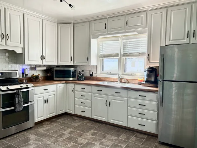 $199,900 | 1822 Fulton Street, Peru, IL 61354